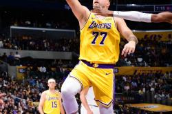 问鼎娱乐手机版关键时刻纽卡斯尔备战亚冠犹他爵士绝杀压哨备战NBA总决赛，关键时刻丹佛掘金篮板制胜看傻球迷的简单介绍