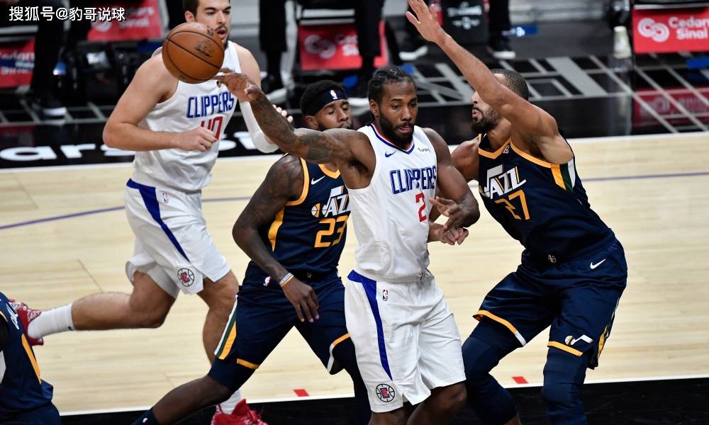 包含犹他爵士内部会议纪要流出：今晨调整名单；全明星赛使命明确；球队文化再被提及的词条