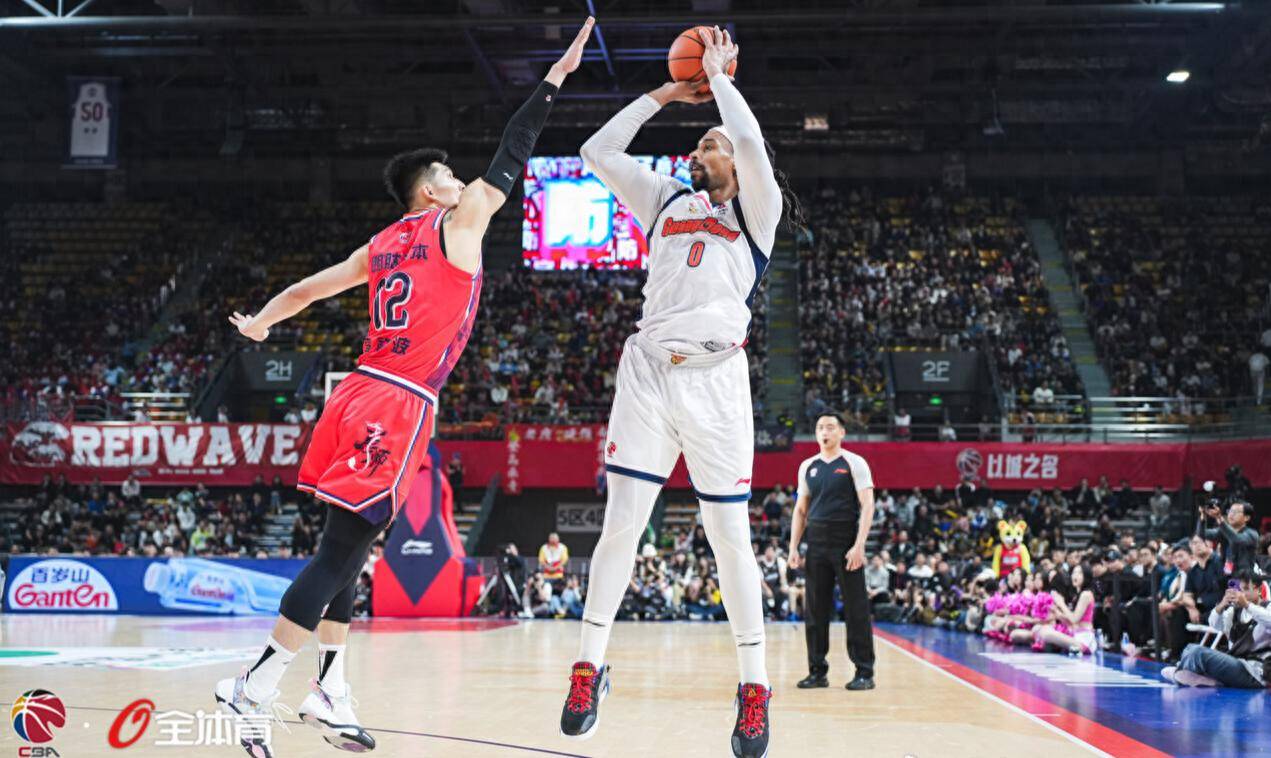 包含赛后NBA常规赛焦点战；浙江队远射贴柱；质疑声仍在；赛季目标并未改变的词条