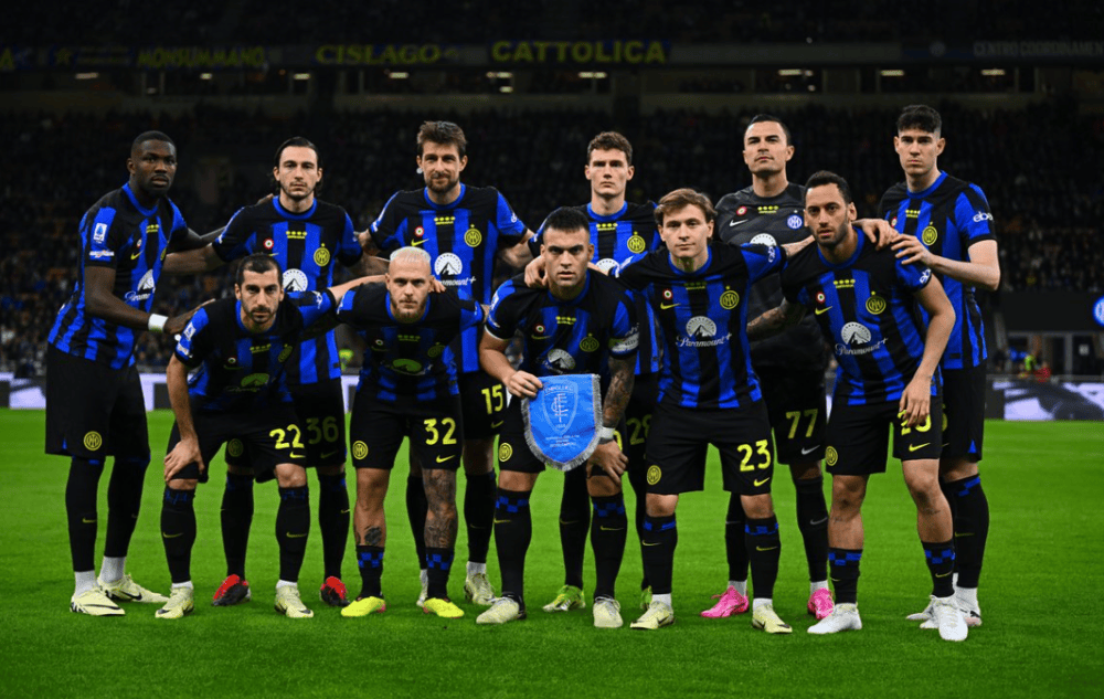 包含赛地聚焦：欧冠清晨热度飙升，马德里竞技刷新队史纪录，压力陡增，年轻球员得到机会的词条