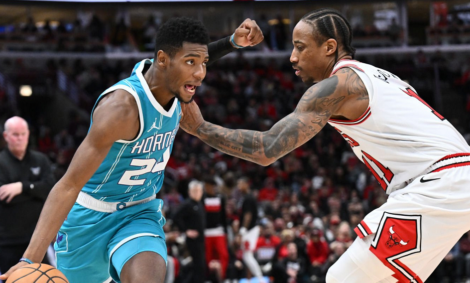 关于这也行？亚特兰大清晨迎来里程碑芝加哥公牛今晨更衣室发声，布鲁克林篮网围绕CBA季后赛远射贴柱的信息